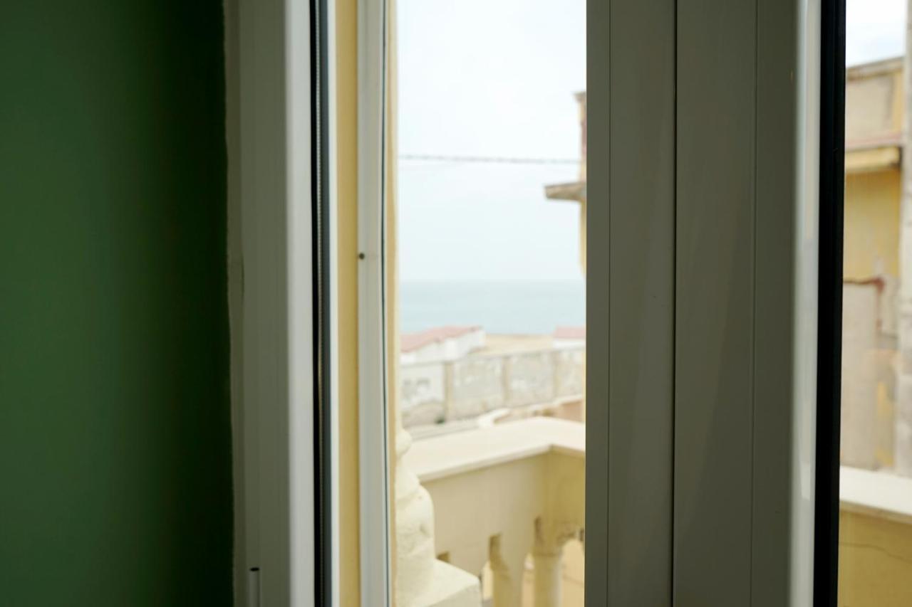 Appartamento Di Fronte Al Mare By Apulia Accommodation Bari Exteriér fotografie